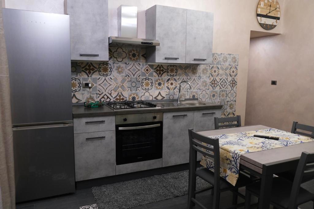 Apartamento Sweet House Melania CTA Exterior foto