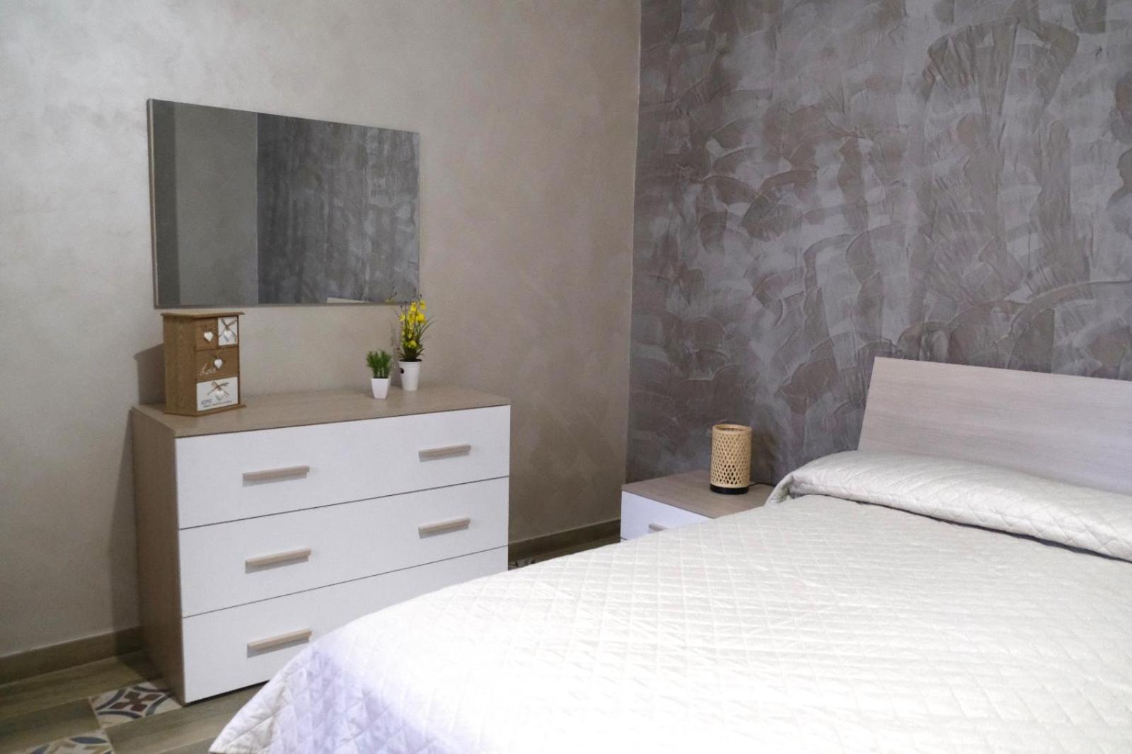 Apartamento Sweet House Melania CTA Exterior foto